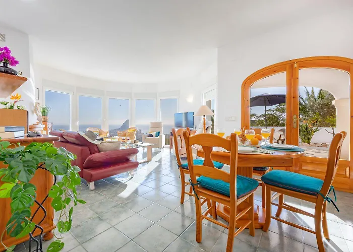 Vila Lehman - Plusholidays *